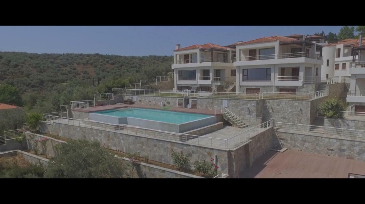 Villa Elia Pteleós Екстериор снимка