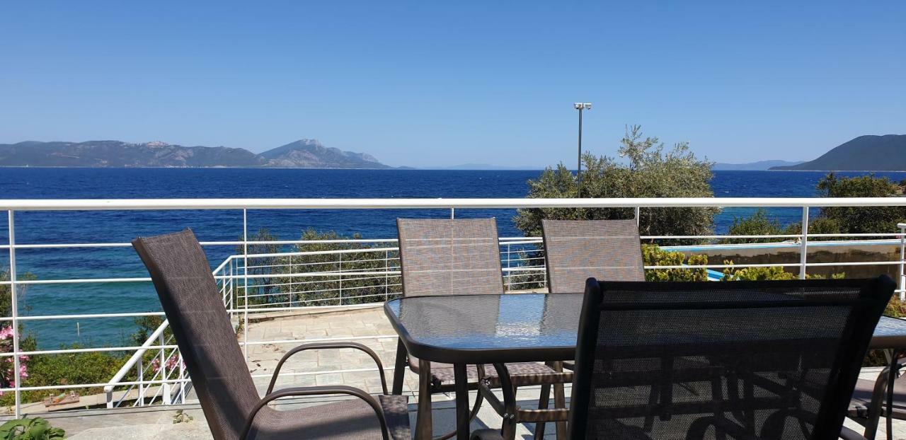 Villa Elia Pteleós Екстериор снимка