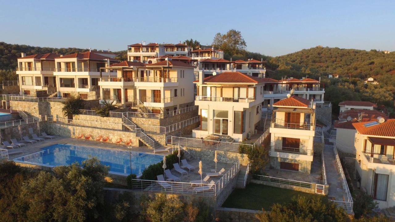 Villa Elia Pteleós Екстериор снимка